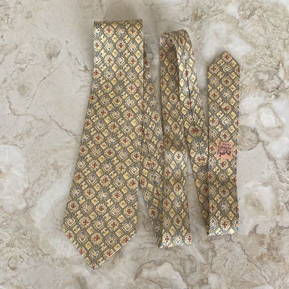 Authentic Hermes 100% Silk Tie - As New - Picture 3 of 8